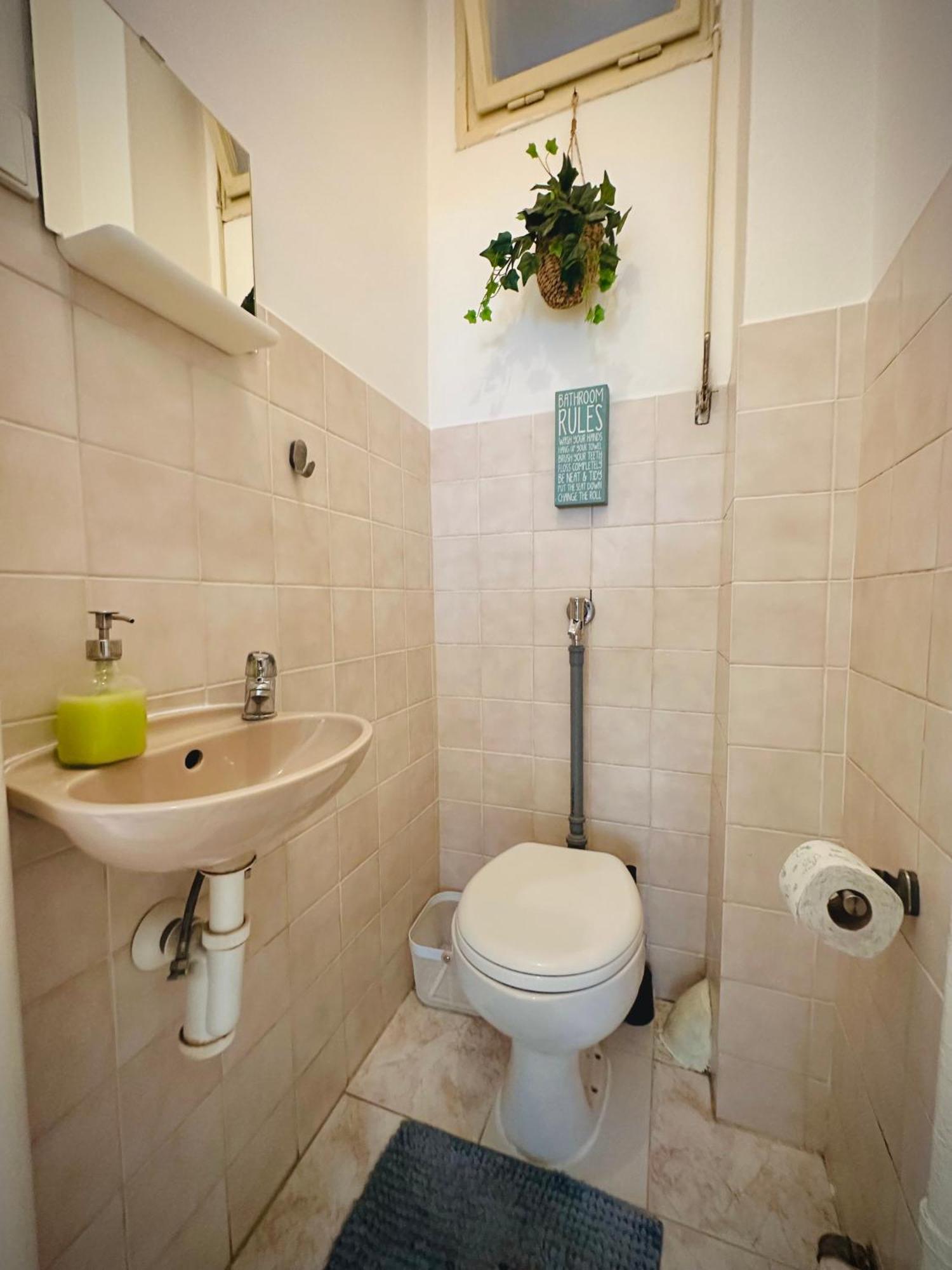 Boho Apartment In Old Town 브라티슬라바 외부 사진